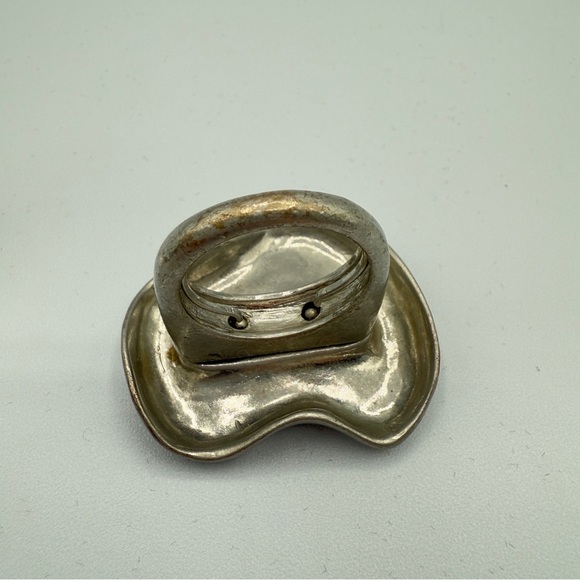 Modernist Abstract Silver Tone Ring - Picture 5 of 14
